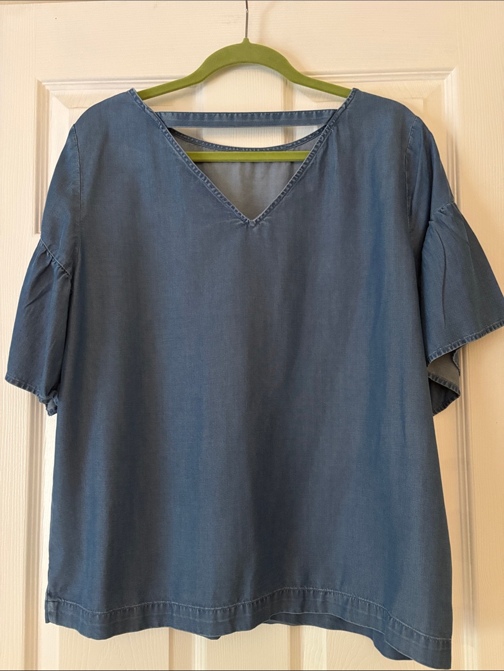 LOFT Blue Chambray Ruffle-Sleeve Tunic - Picture 4 of 12
